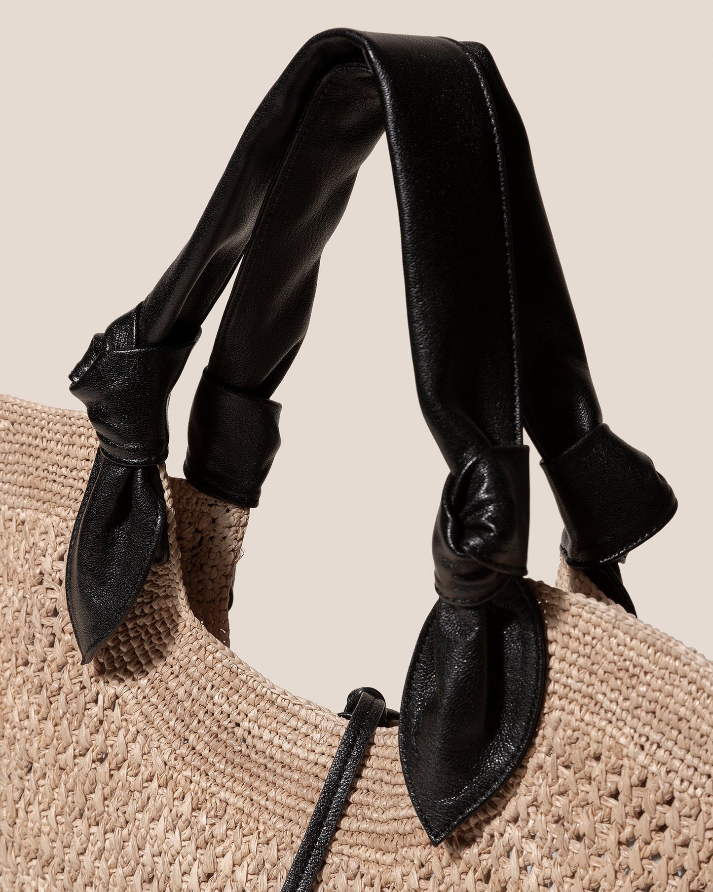 Hereu FONOL - Crocheted Raffia Basket - Women