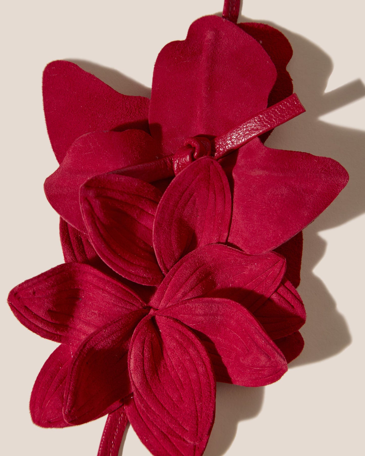 Hereu On sale COROLA - Flower Charm with Leather Strap - Women