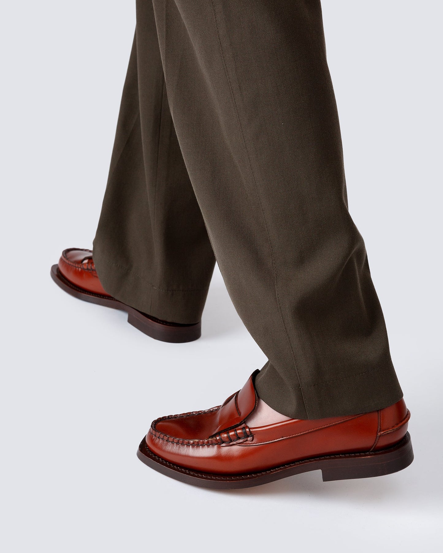 Hereu Online SINEU - Interlaced Detail Slip-On Loafer - Women