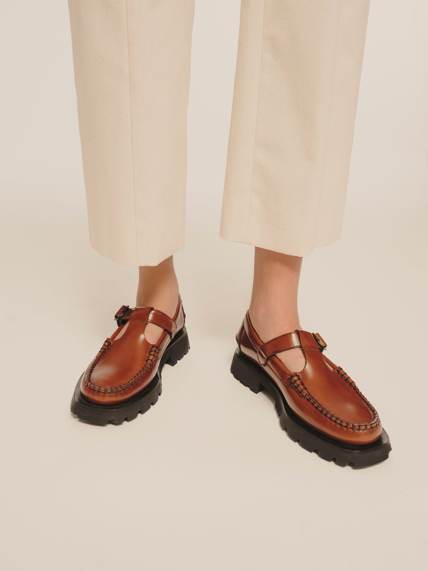 Hereu Online ALBER SPORT - Tread Sole T-Bar Loafer - Women