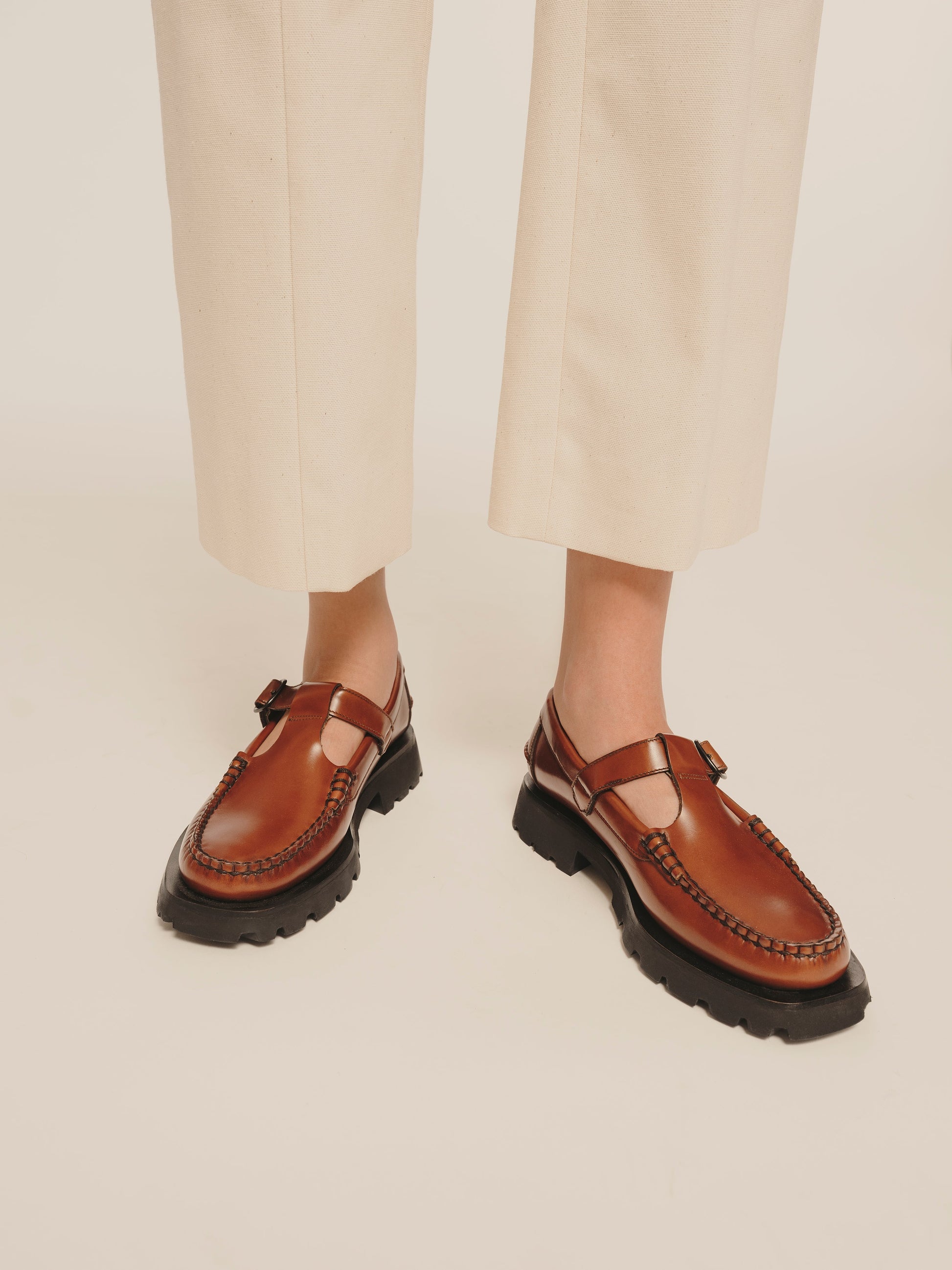 Hereu Online ALBER SPORT - Tread Sole T-Bar Loafer - Women
