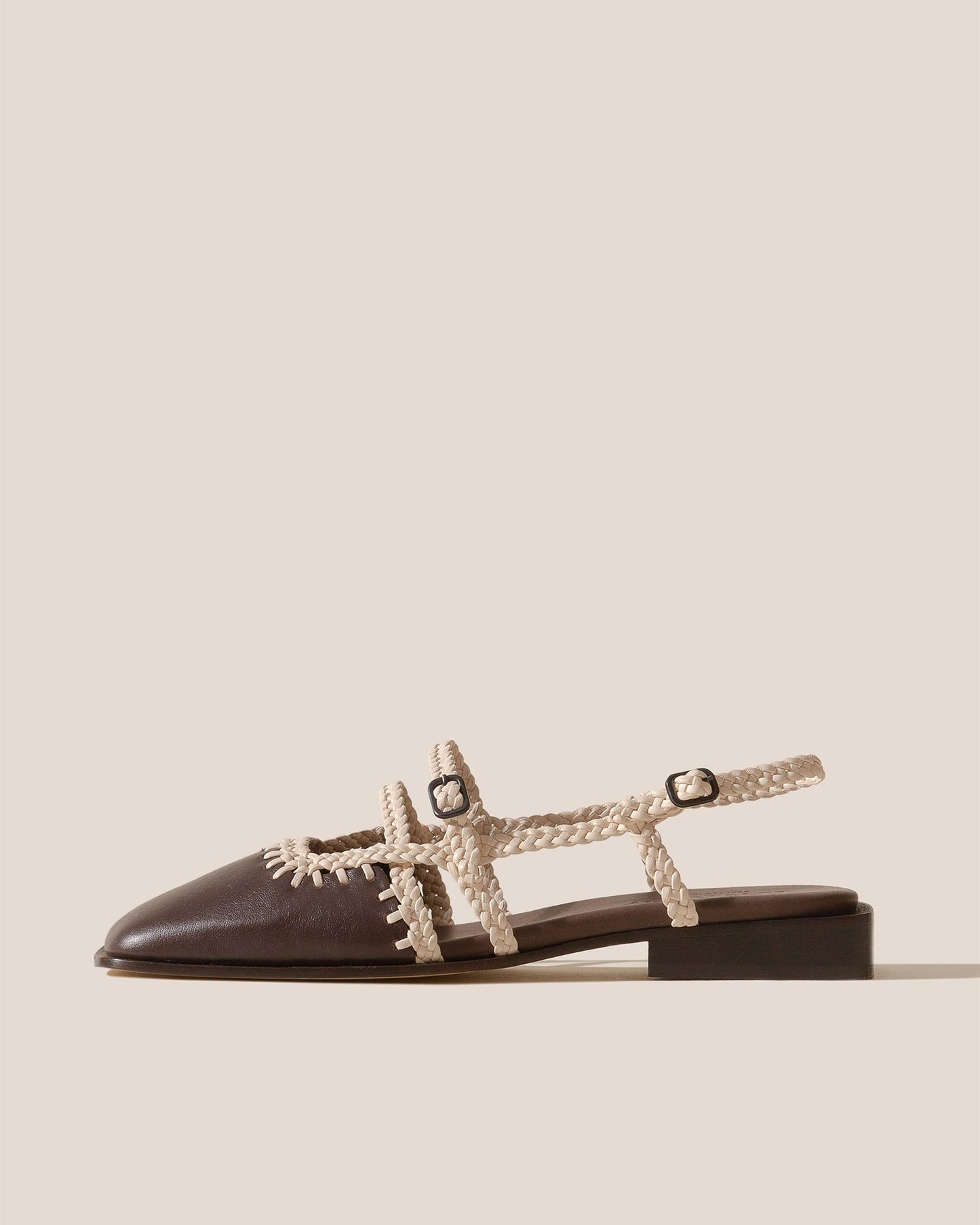 Hereu Online ADRATA - Woven Square-Toe Sandal - Women