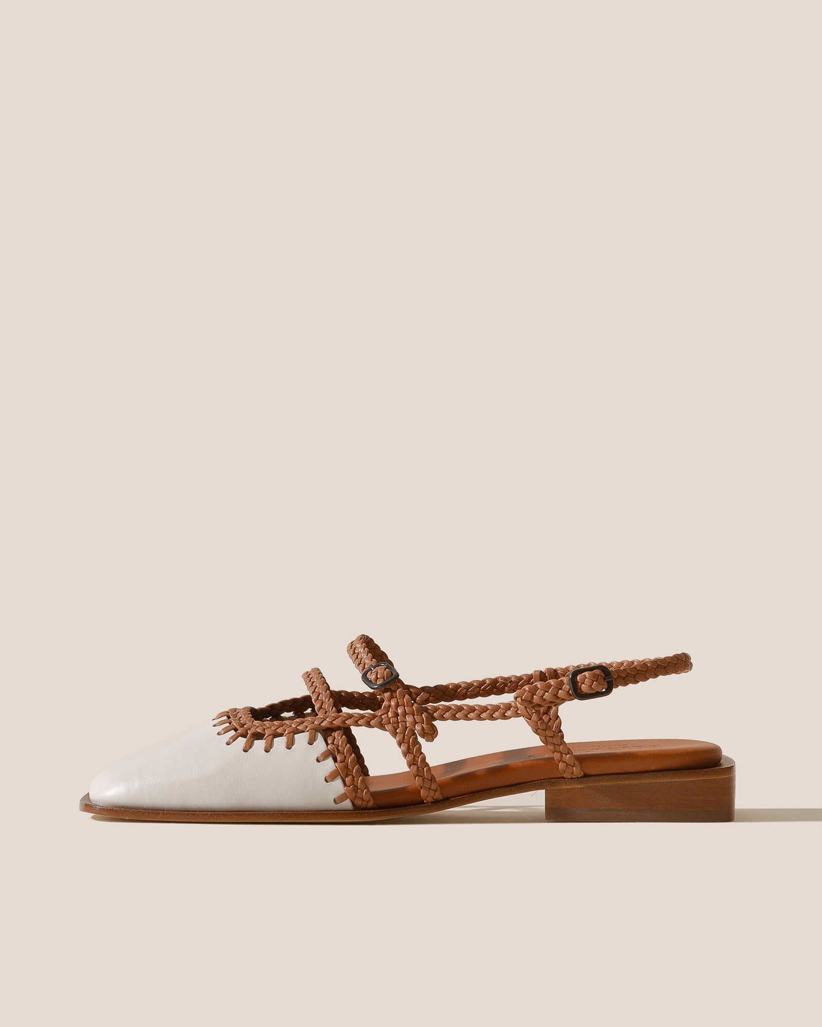 Hereu Online ADRATA - Woven Square-Toe Sandal - Women