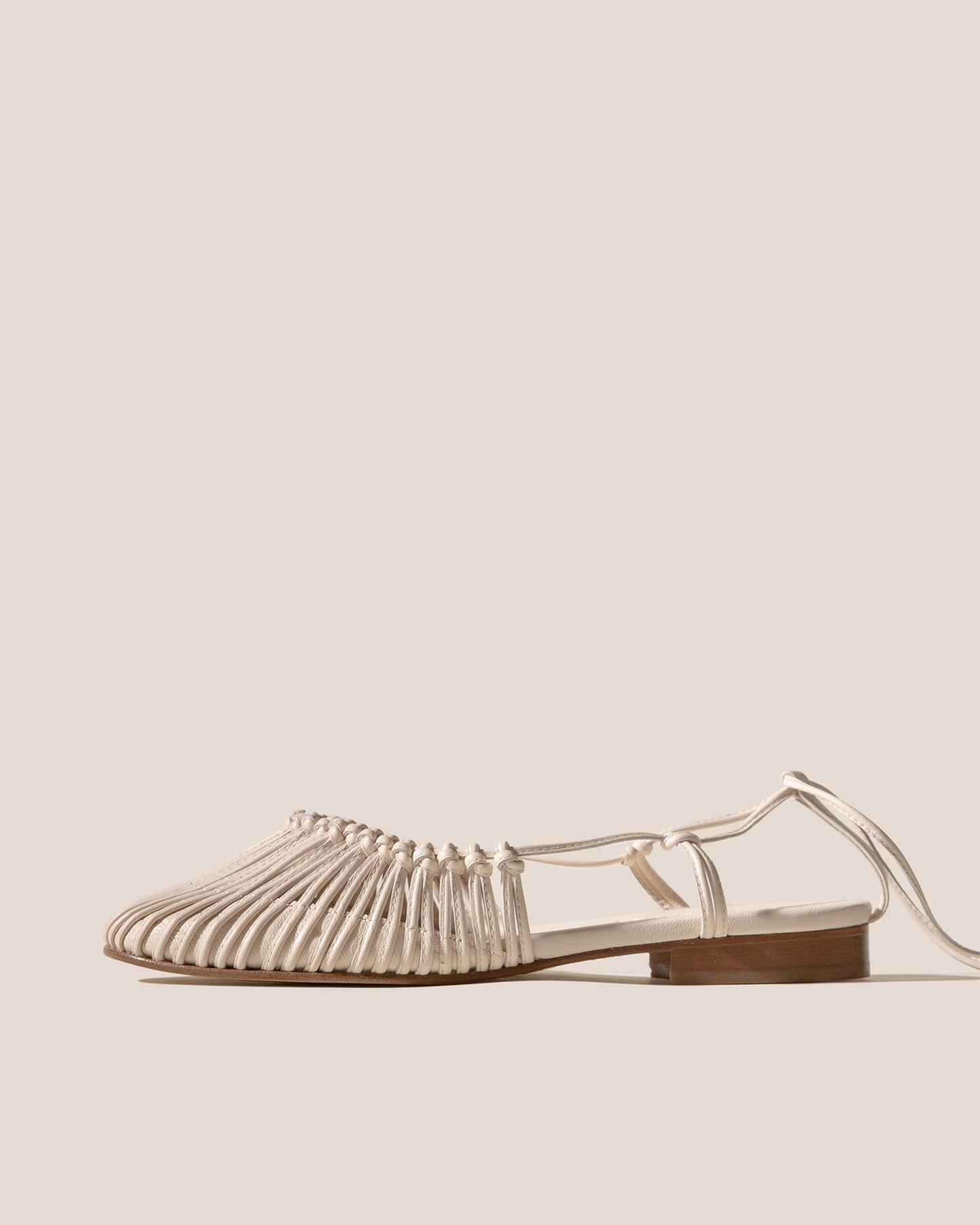 Hereu US MANTERA - Round-Toe Knotted Sandal - Women