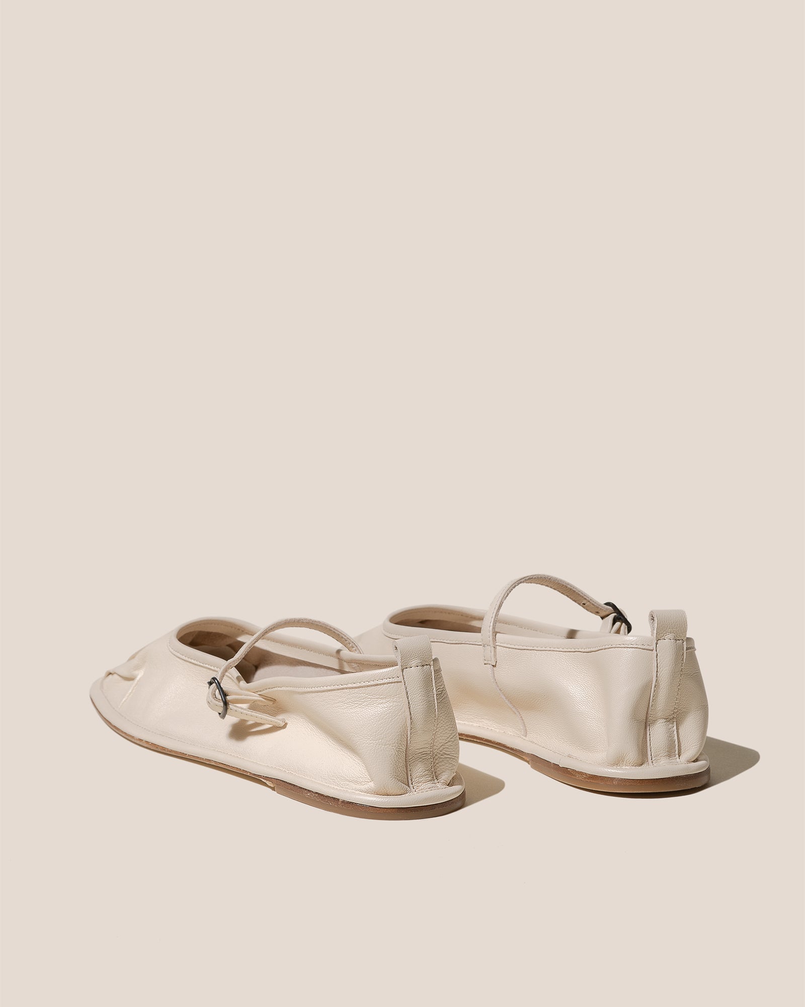Hereu US DANSA - Pleated-Toe Mary Jane Pump - Women