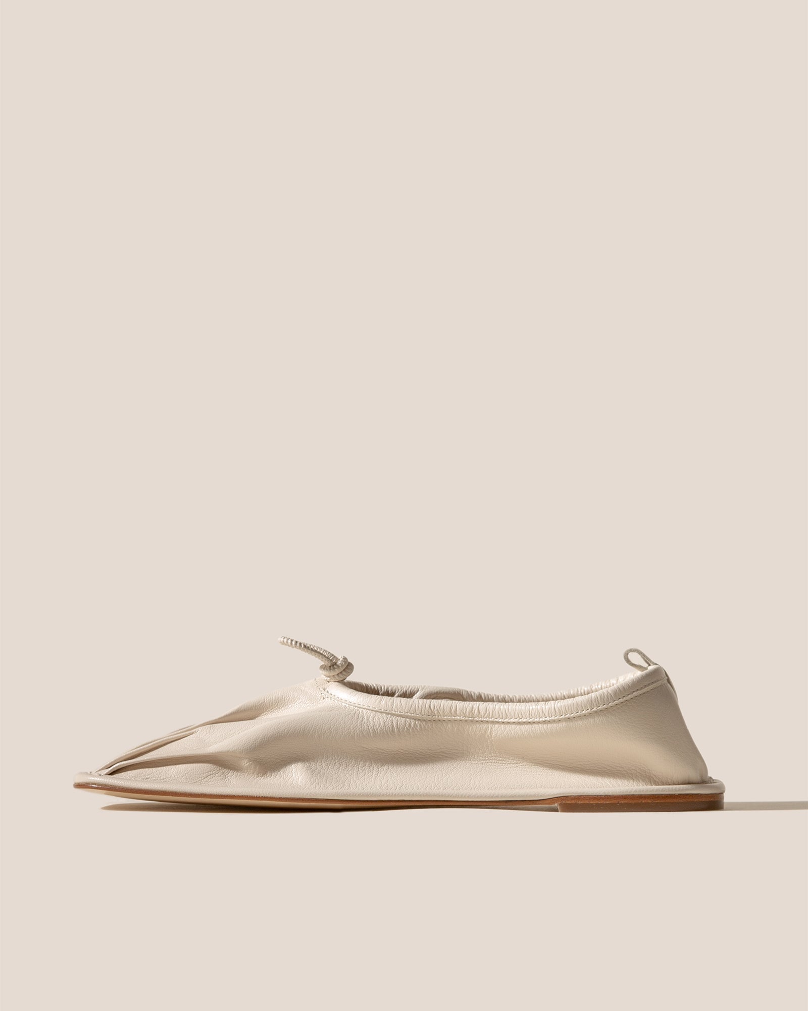 Hereu On sale PUNTERA SUPPLE SHINY - Pleated-Toe Pump - Women