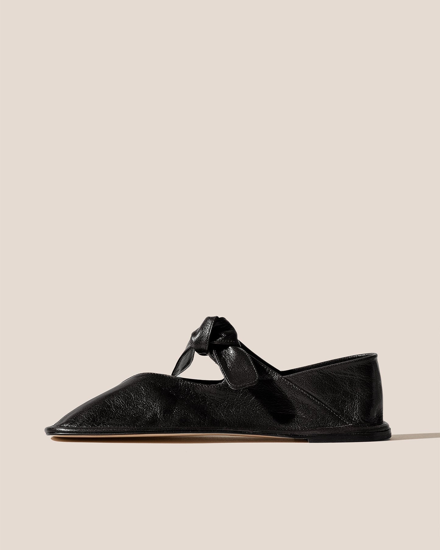 Hereu Online LLASADA SUPPLE SHINY - Front-Knot Pump - Women