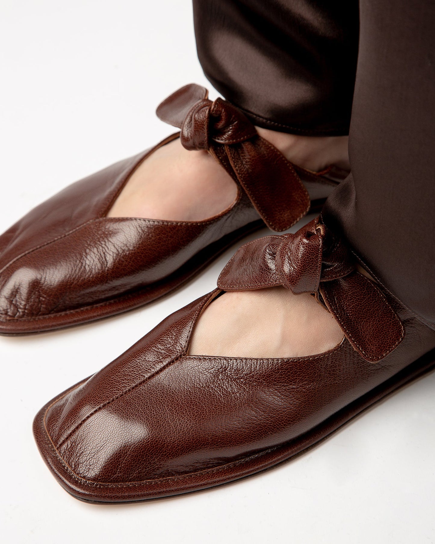 Hereu Online LLASADA SUPPLE SHINY - Front-Knot Pump - Women