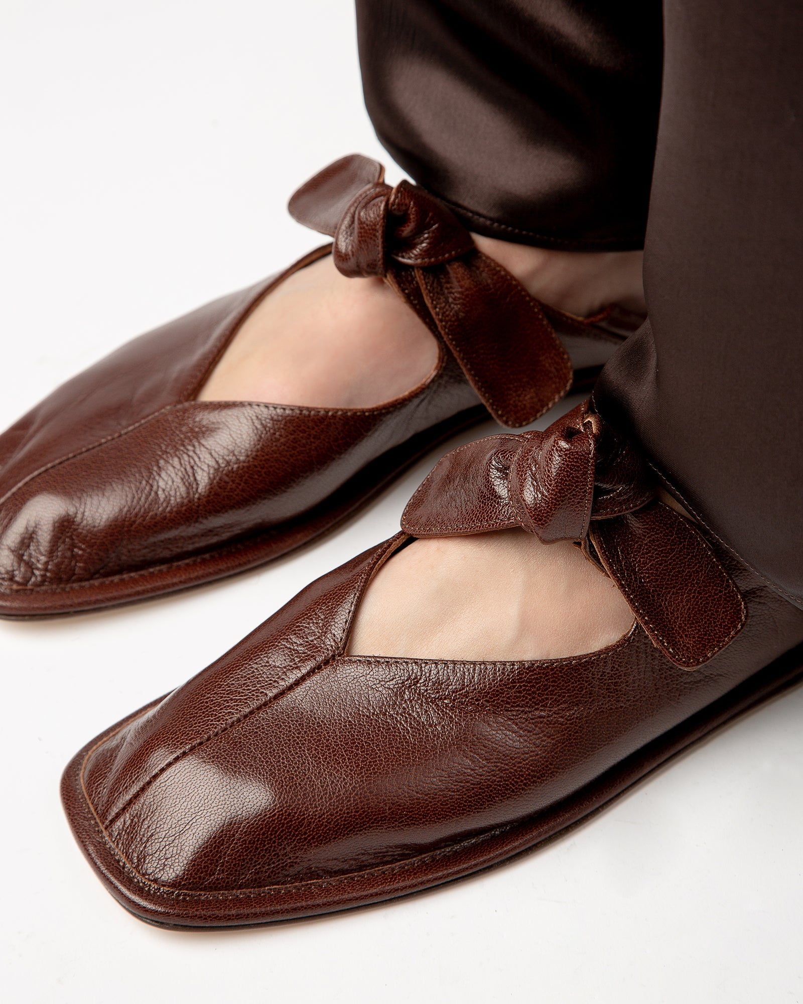 Hereu Online LLASADA SUPPLE SHINY - Front-Knot Pump - Women