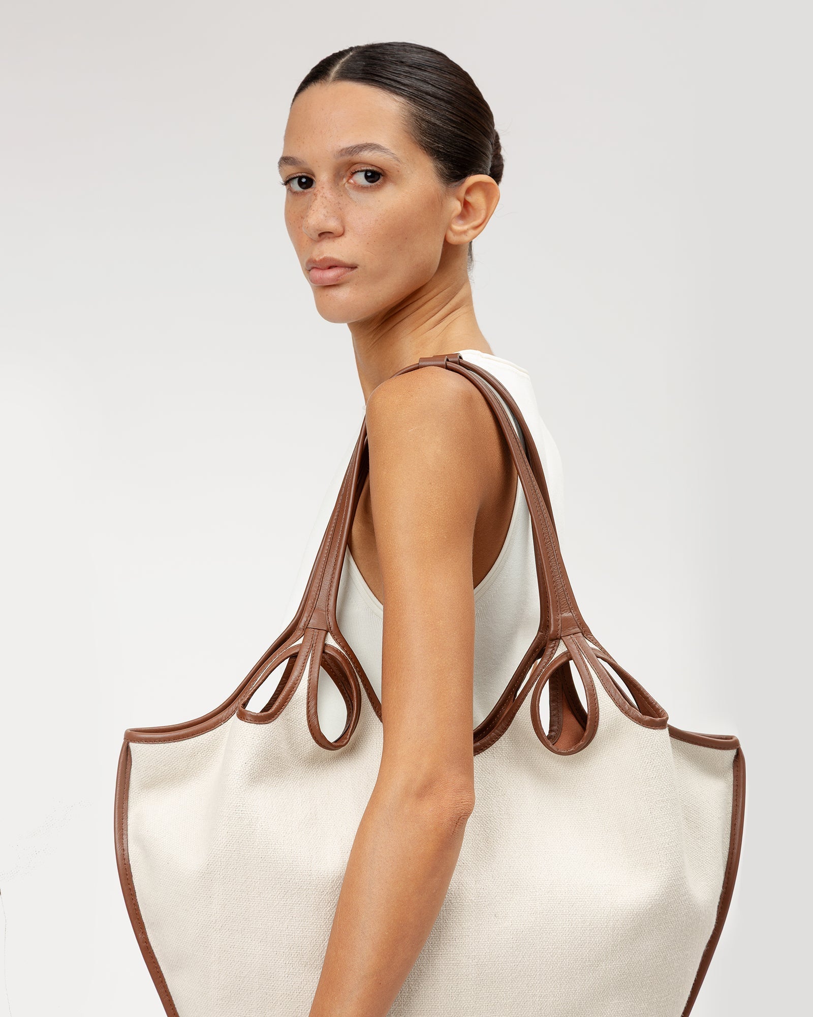 Hereu Sale ESCALA LINEN - Cut-Out Tote Bag - Women
