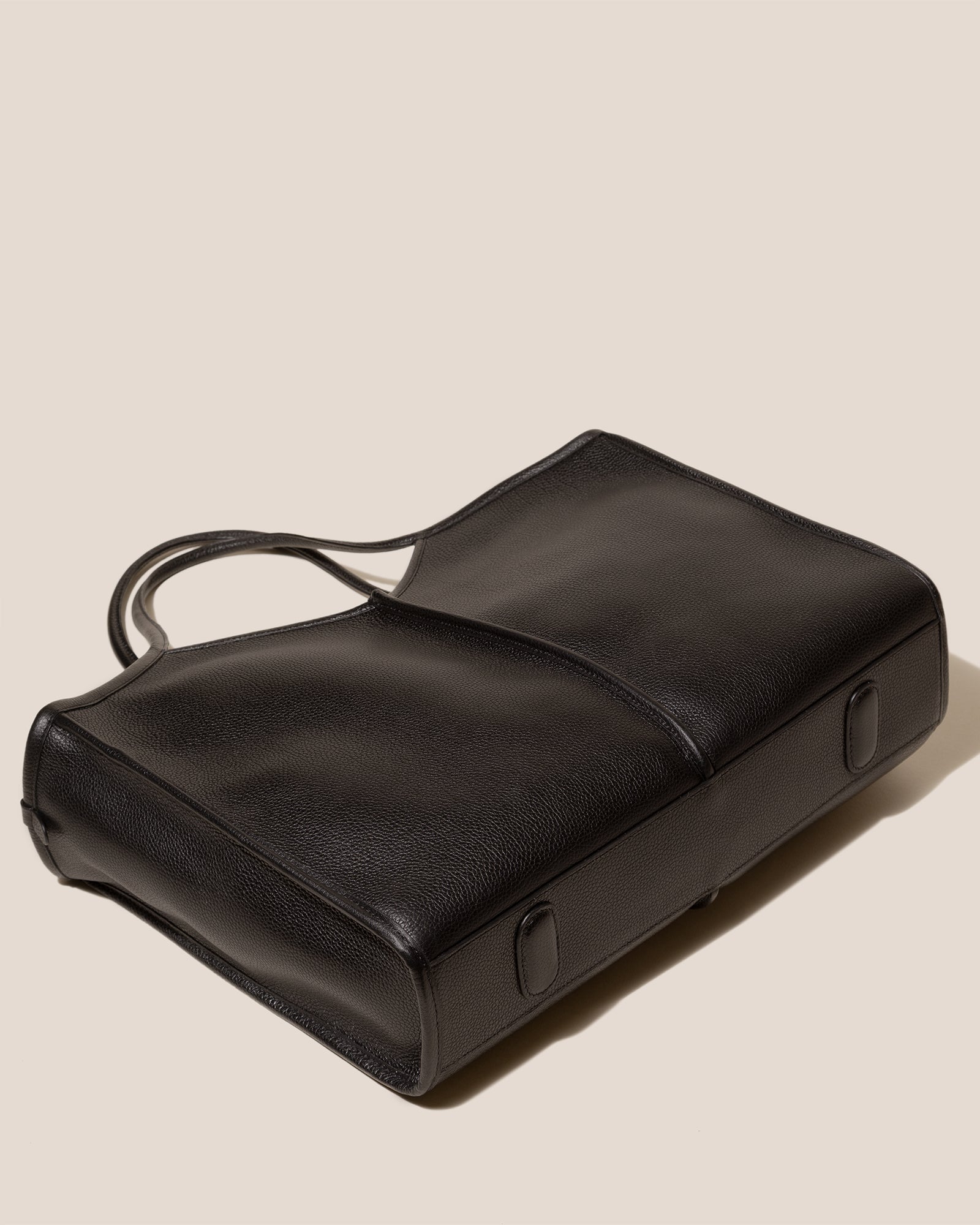 Hereu US CALELLA SQUARED MEDIUM GRAINY - Leather-trimmed Tote Bag - Women|Men