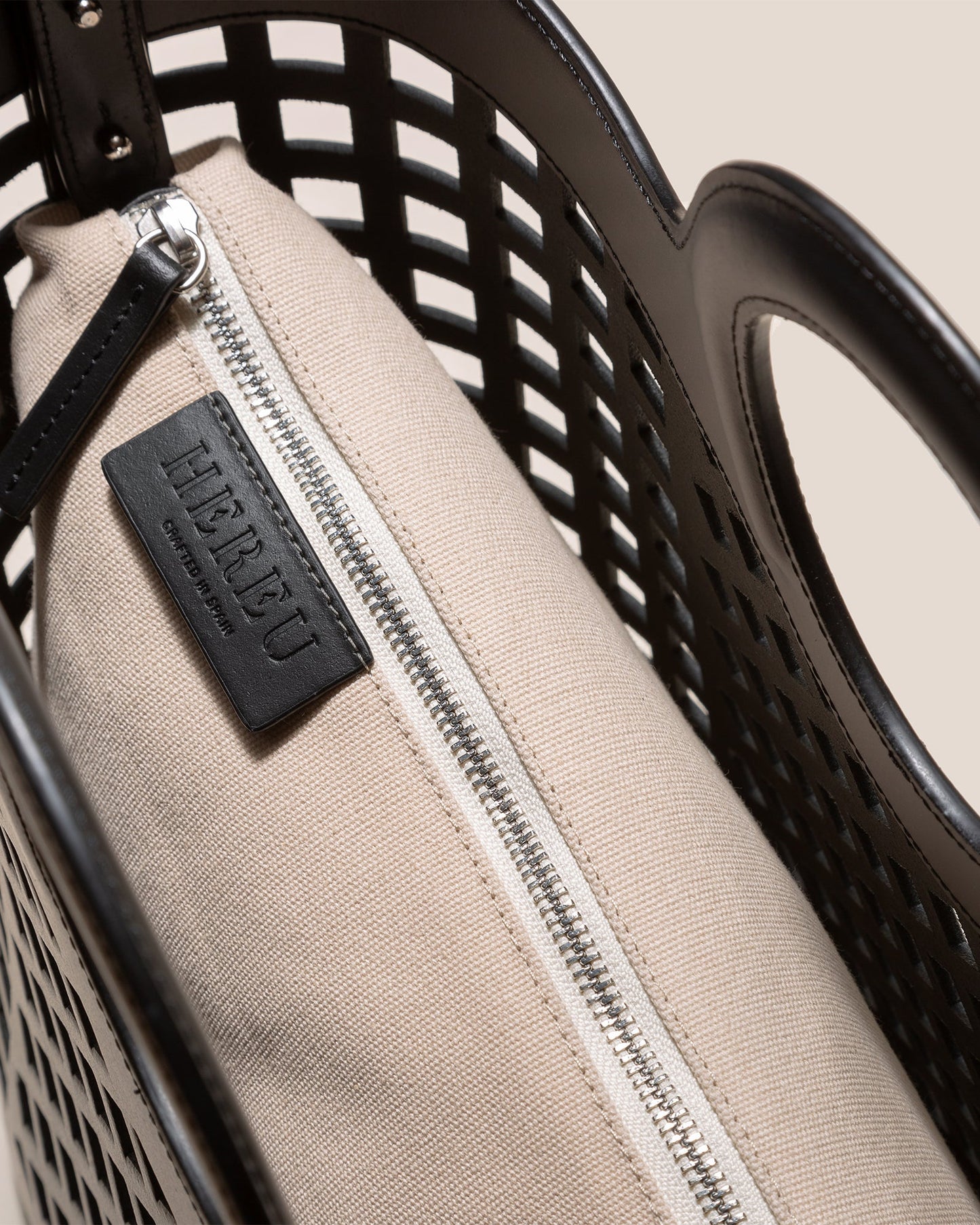 Hereu Hot Sale COLMADO - Cut-out Leather Tote Bag - Women