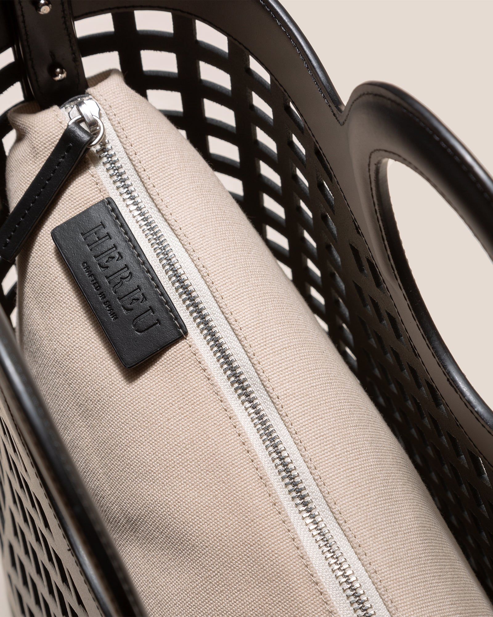 Hereu Hot Sale COLMADO - Cut-out Leather Tote Bag - Women
