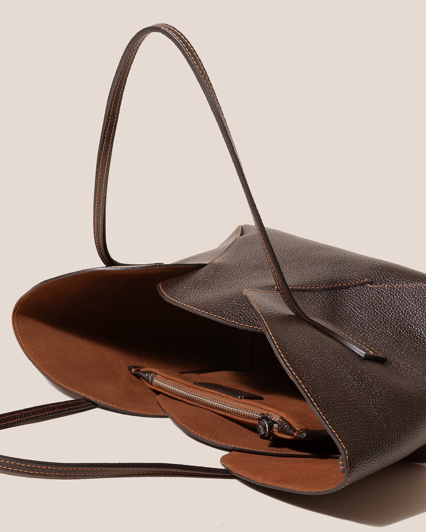 Hereu Online SEPAL S GRAINY - Tulip Shape Zipped Tote Bag - Women