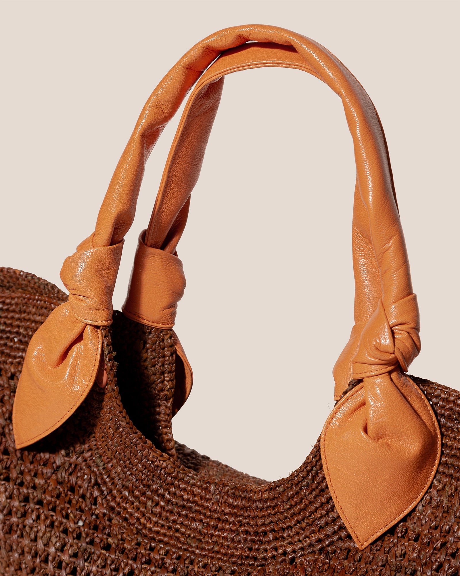 Hereu US FONOL - Crocheted Raffia Basket - Women