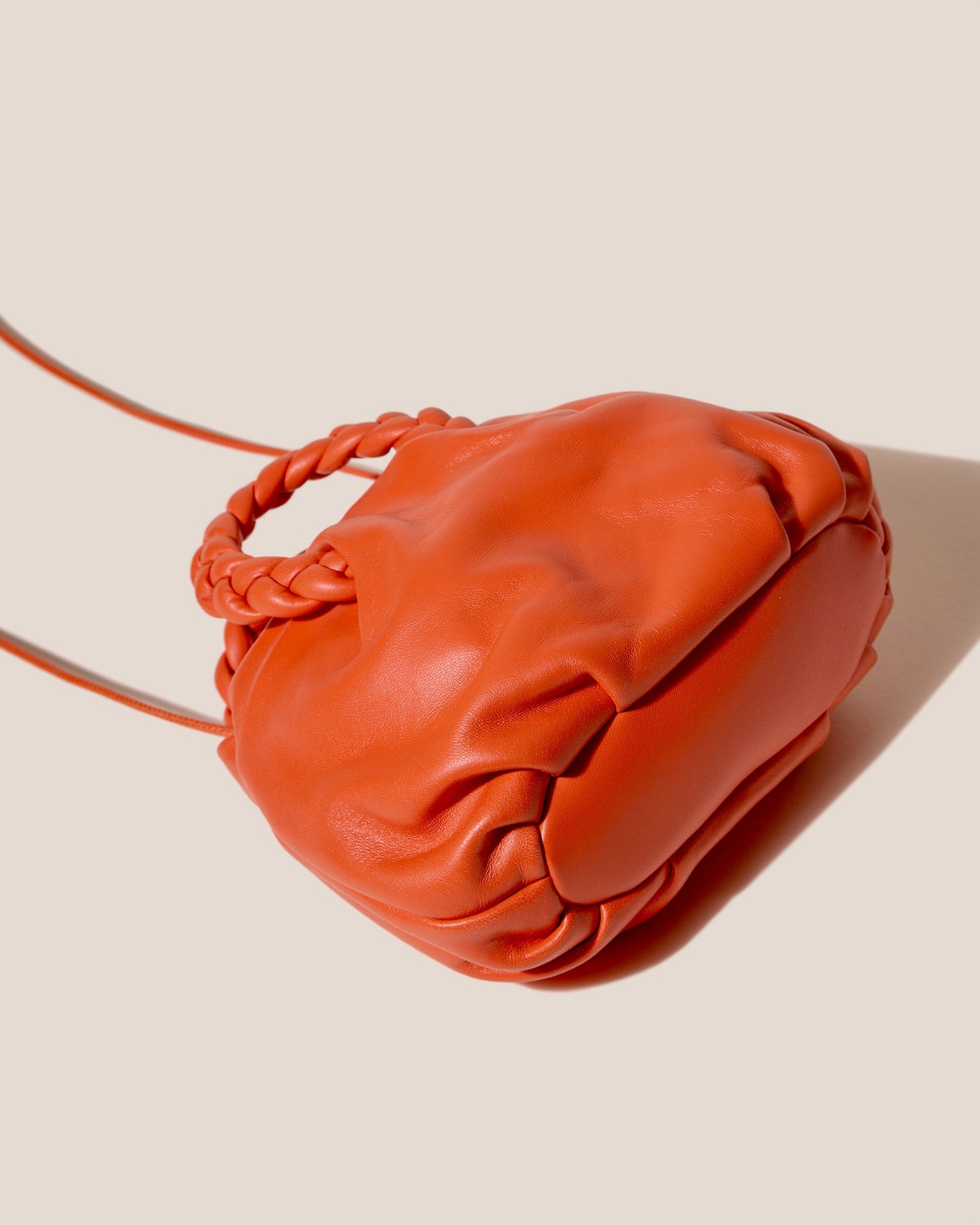 Hereu US BOMBON - Plaited-handle Leather Handbag - Women