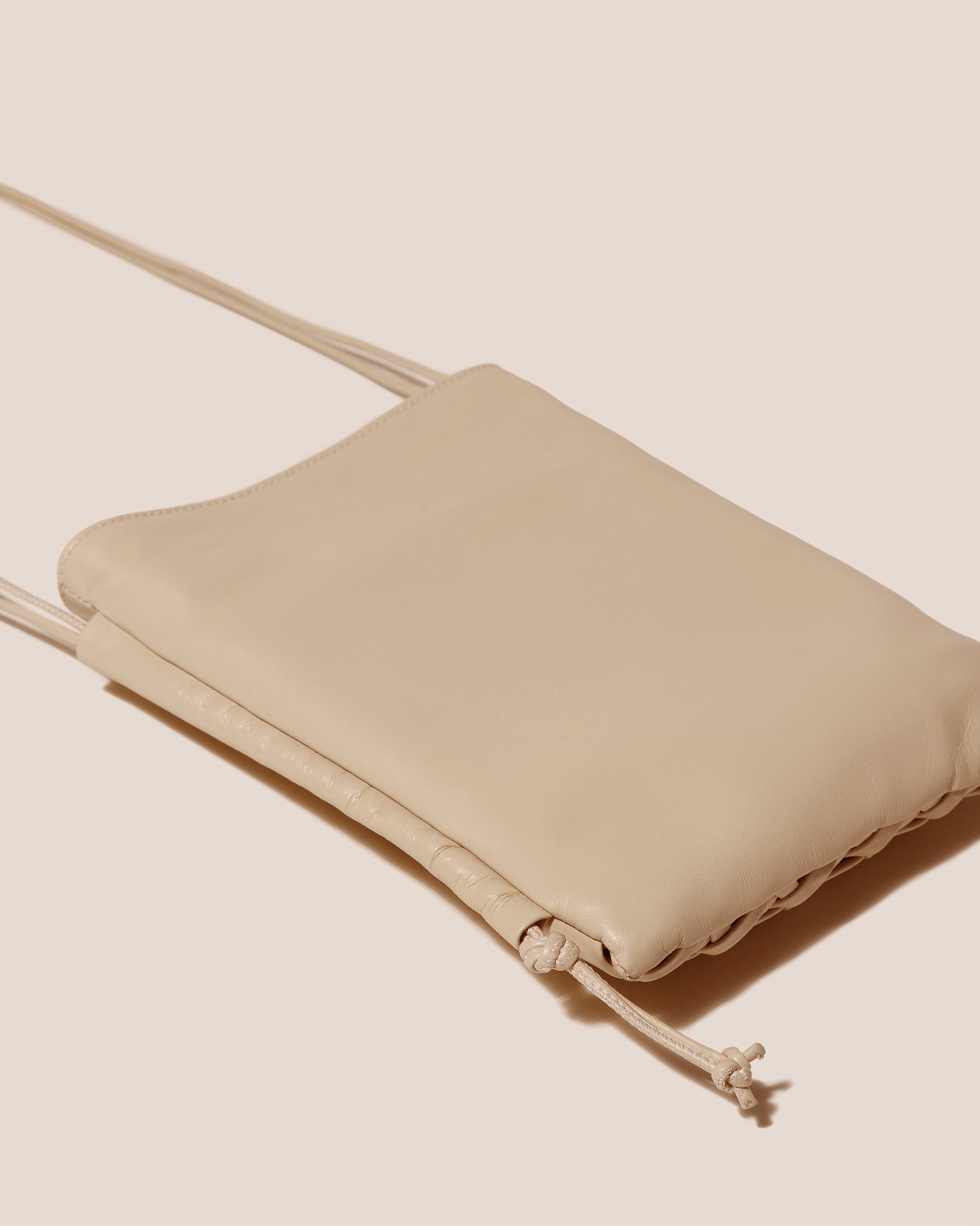 Hereu Outlet TRENA - Flat Square Crossbody Bag - Women|Men