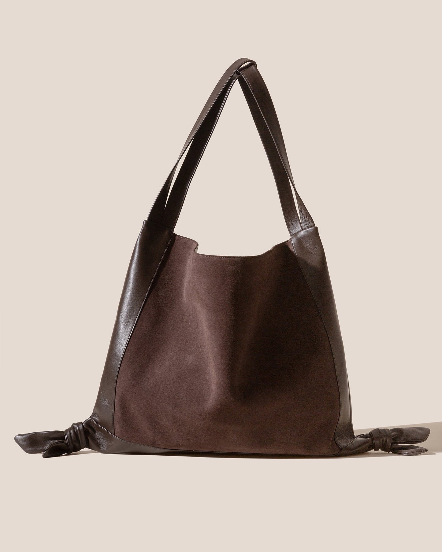 Hereu US CADOR SUEDE - Slouchy Shoulder Bag - Women