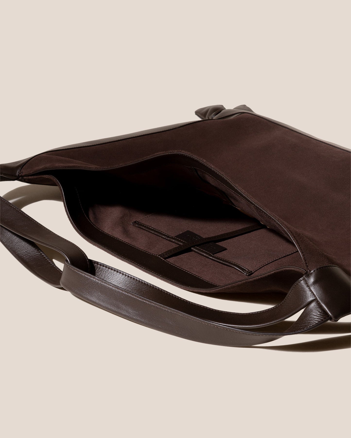 Hereu US CADOR SUEDE - Slouchy Shoulder Bag - Women