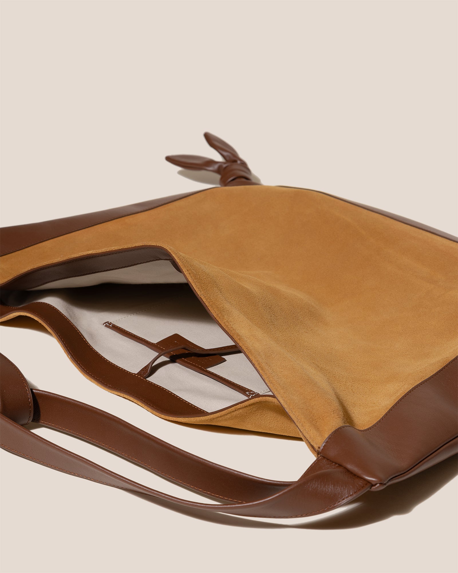 Hereu Outlet CADOR SUEDE - Slouchy Shoulder Bag - Women