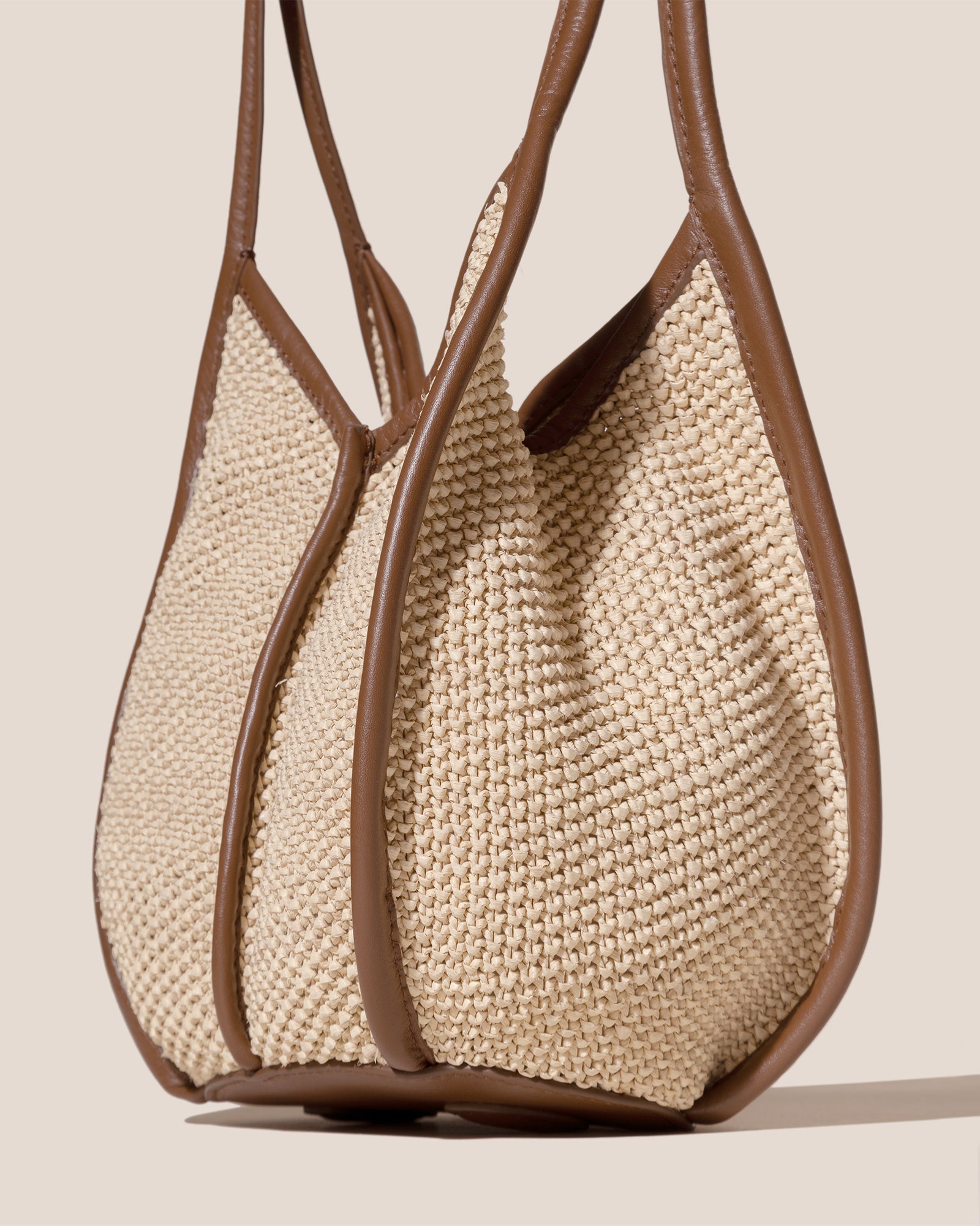 Hereu CALELLA BUCKET SOFT RAFFIA - Leather-trimmed Shoulder Bag - Women