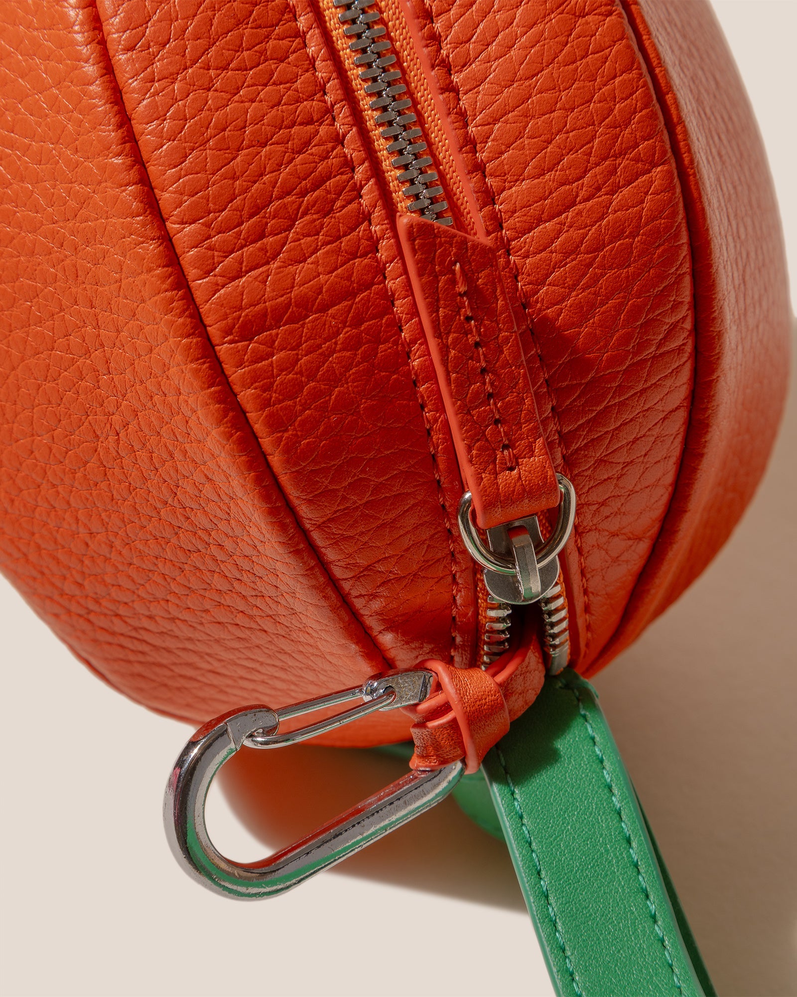 Hereu US TARONJA PURSE - Orange-Shaped Leather Coin Purse - Women