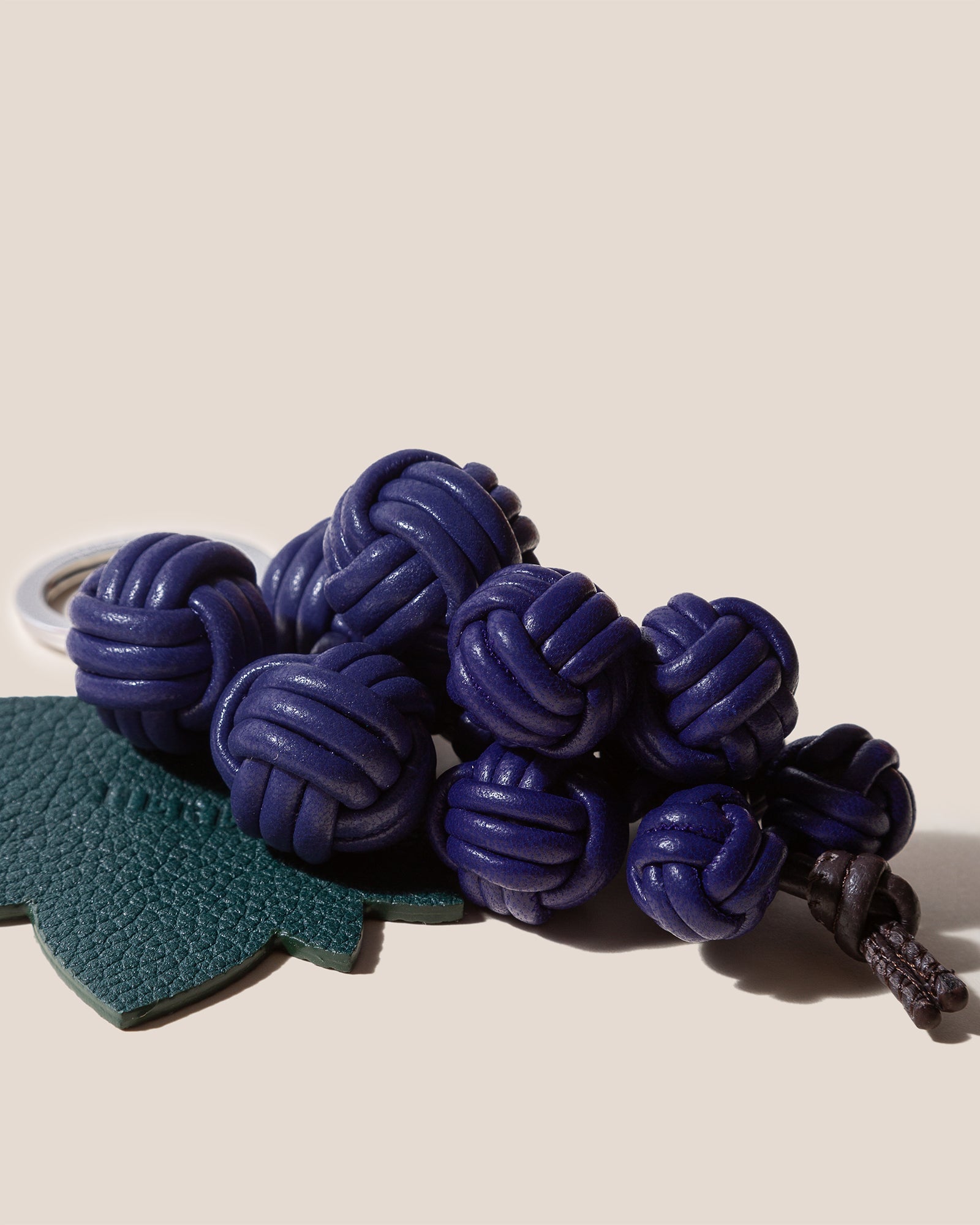 Hereu New RAÏM - Hand-Knotted Grapes Leather Key Holder - Women