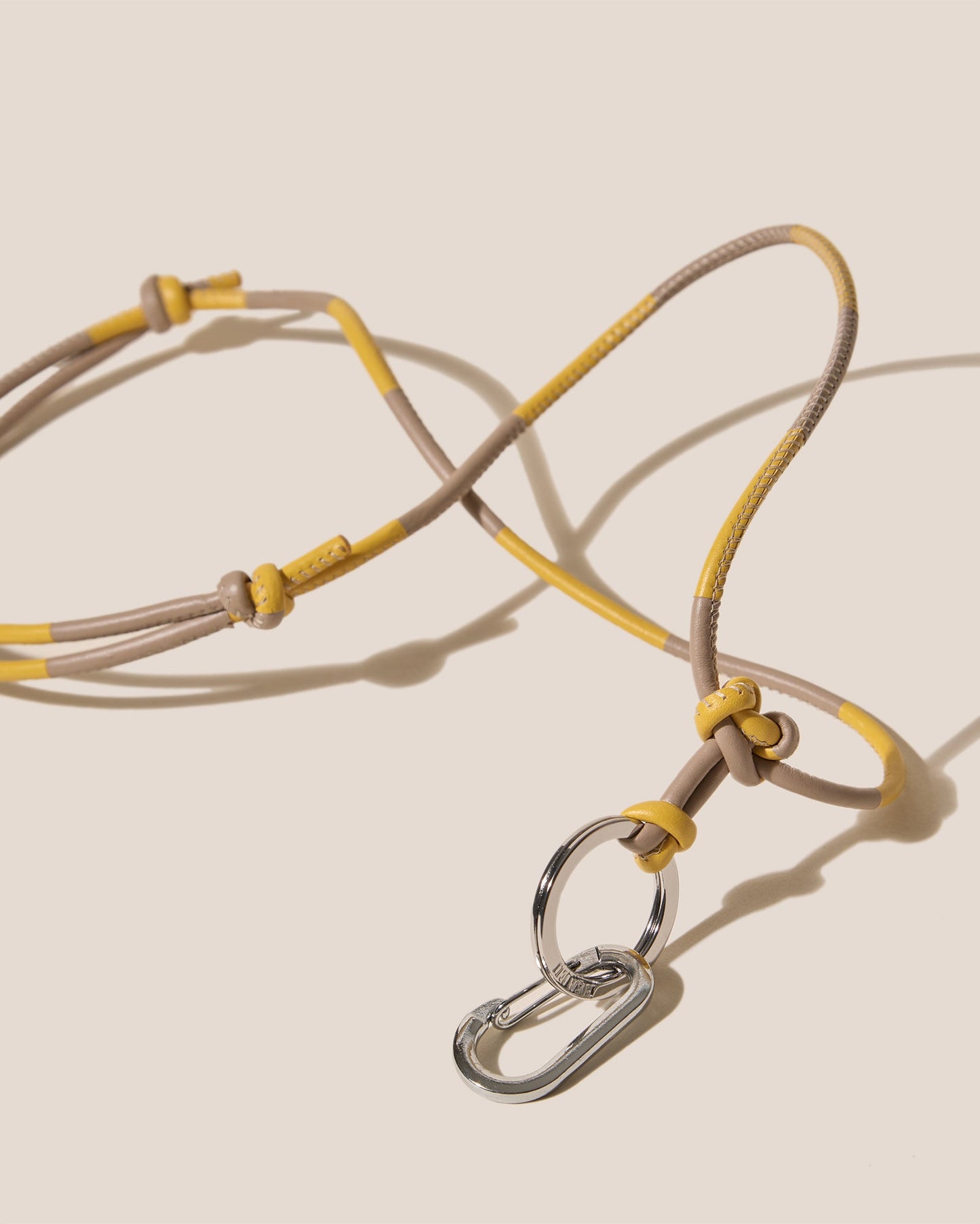 Hereu Online LLUM KEYCHAIN - Hand-Knotted Patchwork Keychain - Women