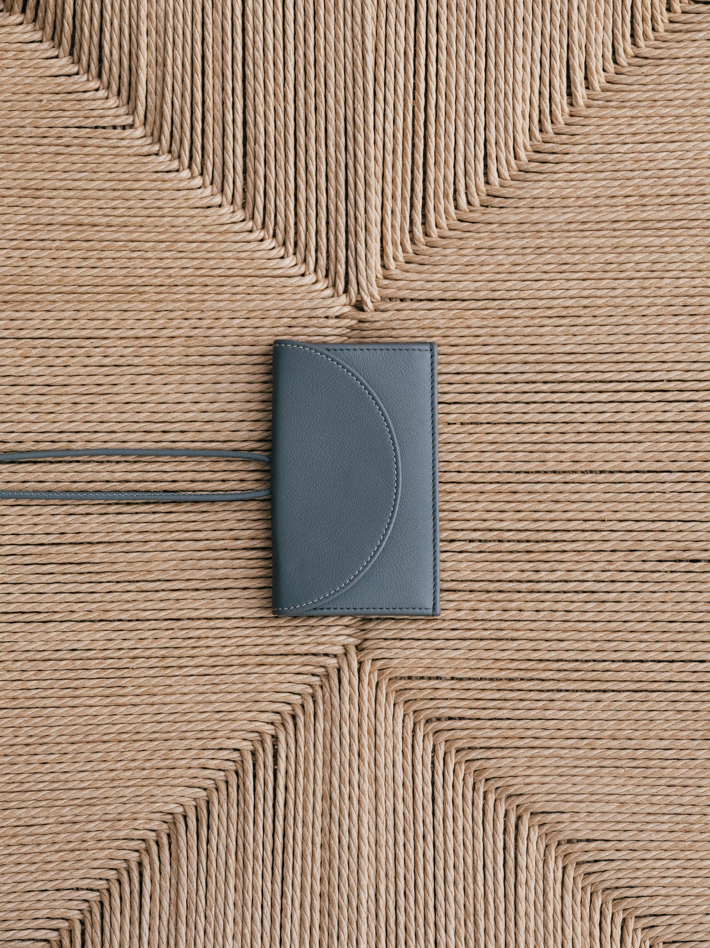 Hereu New PENJAT - Leather Wallet with Strap - Women