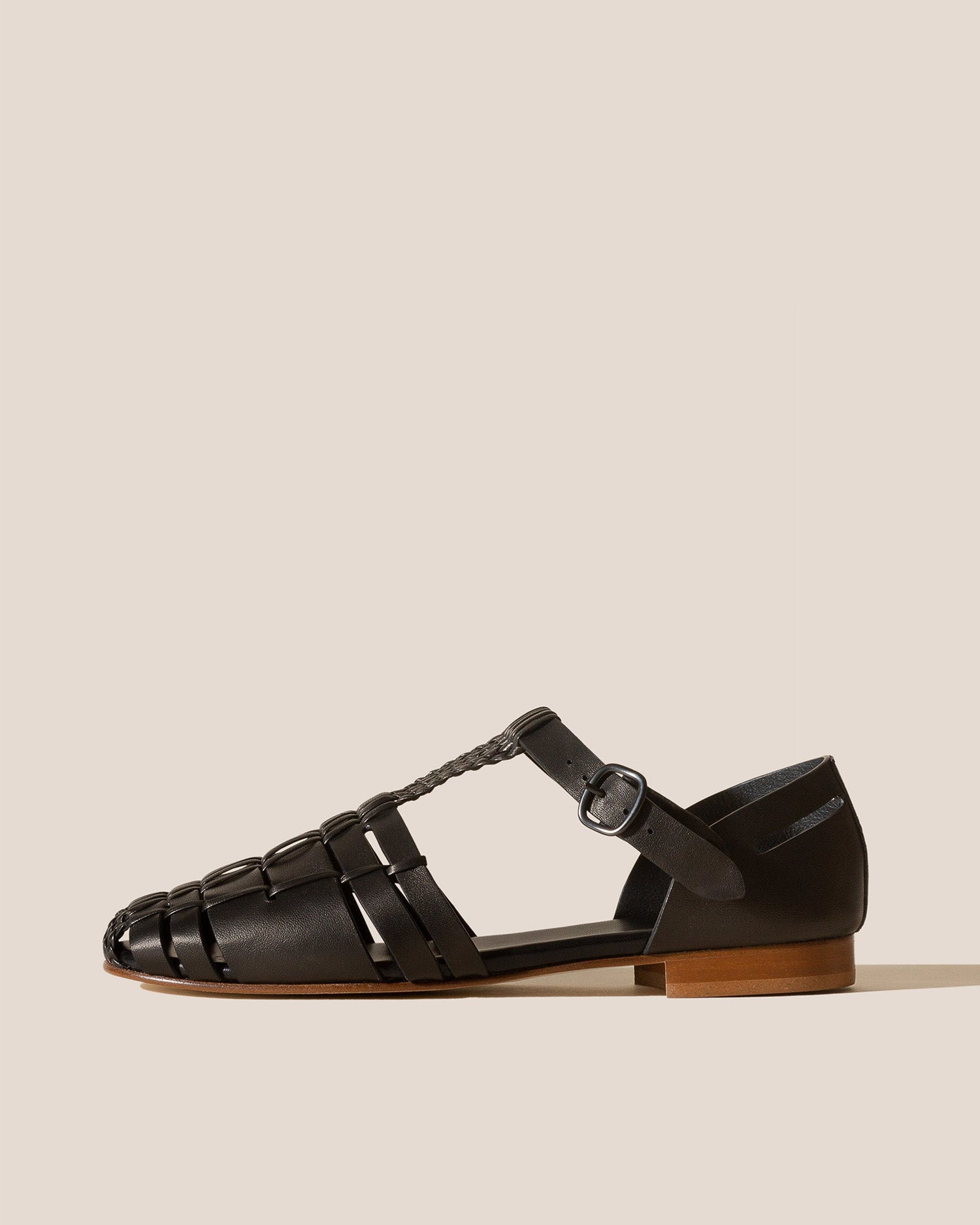 Hereu For sale VEDRA - Round-Toe Soft Fisherman Sandal - Men