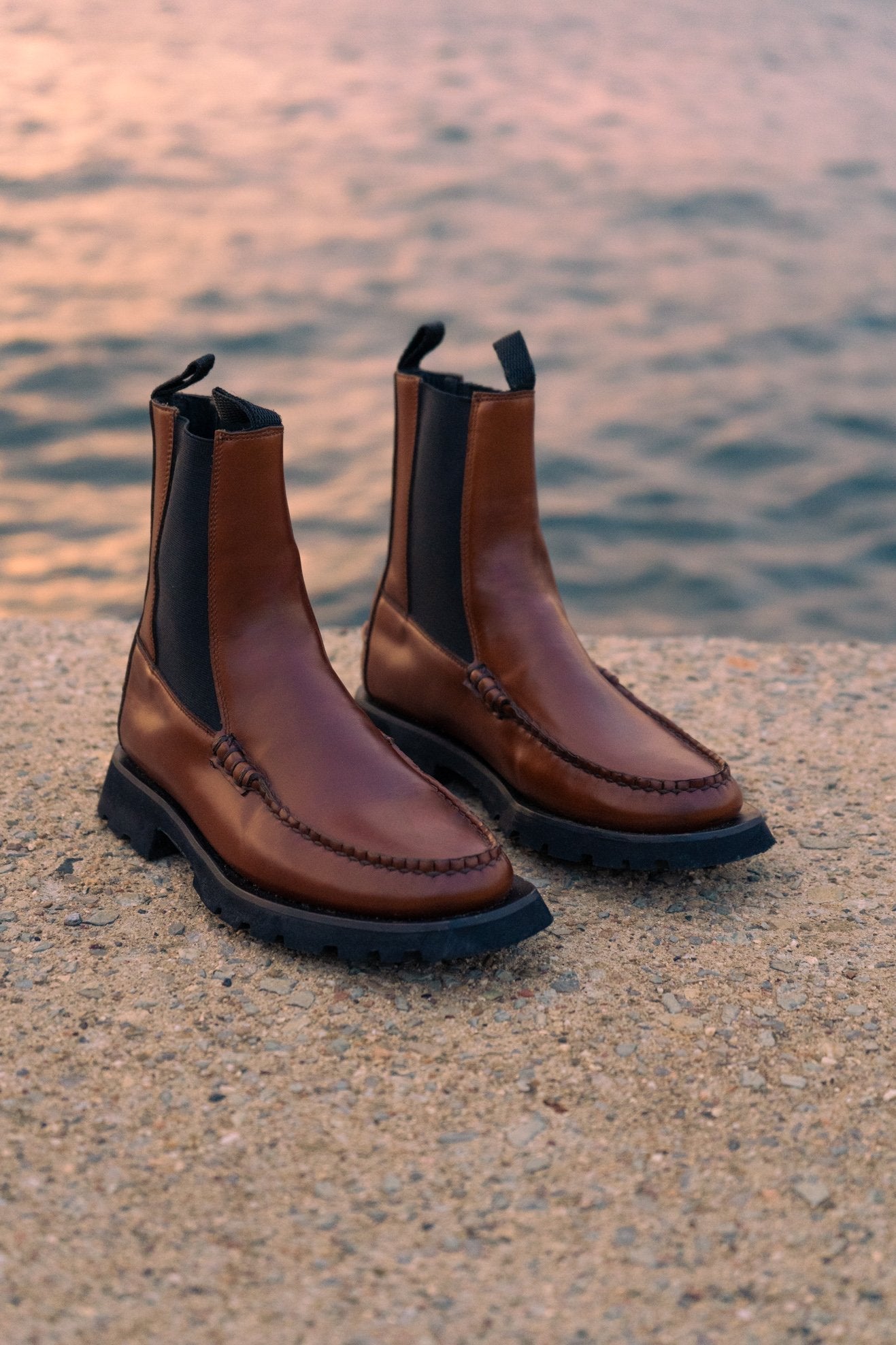 Hereu New ALDA SPORT - Tread Sole Low-calf Chelsea Boot - Men