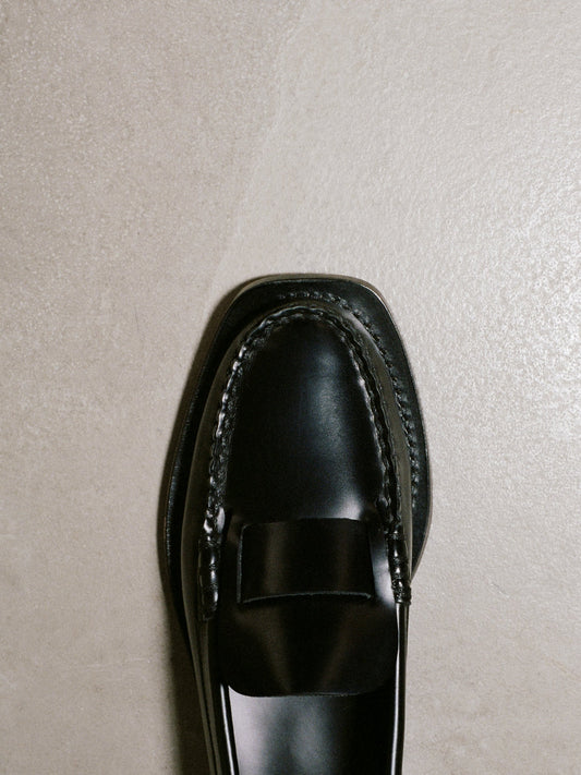 Hereu Online SINEU - Interlaced Detail Slip-On Loafer - Women