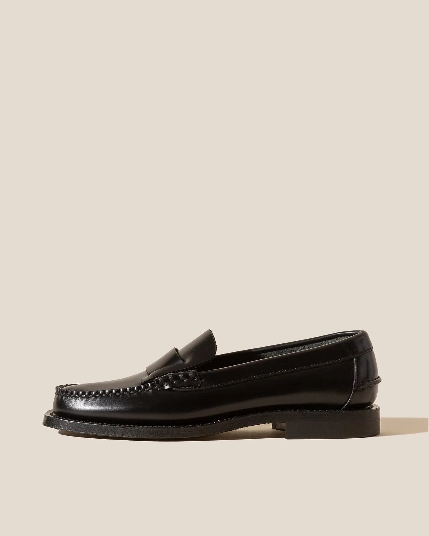 Hereu Online SINEU - Interlaced Detail Slip-On Loafer - Women
